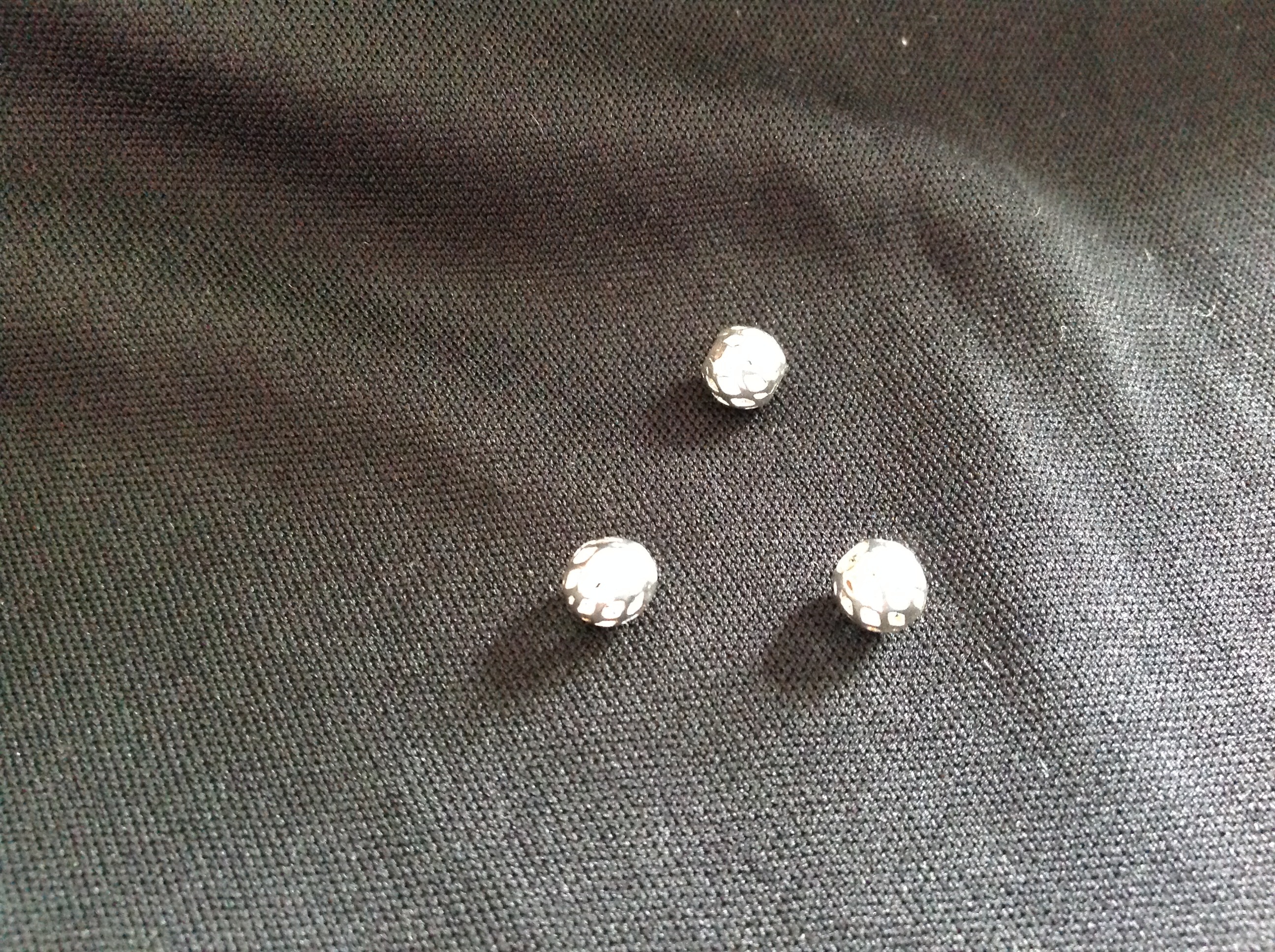 F 71, silver bead